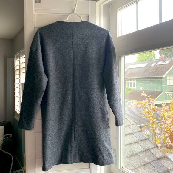 Mid length wool spring jacket. - Picture 2 of 3